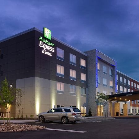 Holiday Inn Express & Suites By Ihg Altoona By Ihg Εξωτερικό φωτογραφία